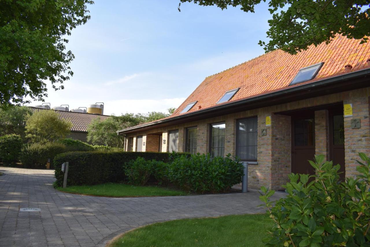 De Meiboom Vakantiehoeve Tot 21 Pers Langemark Kültér fotó